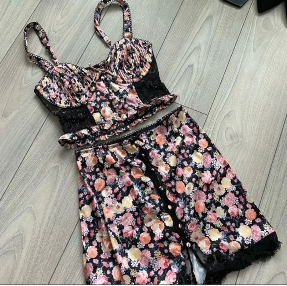 🍋For LOVE & LEMONS Crop Top and Skirt Set-2pc - Picture 16 of 16